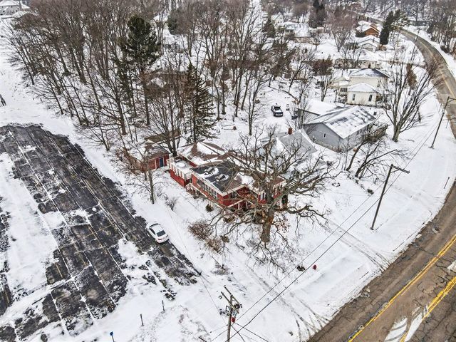 3135 Lakeshore Drive, Muskegon, MI 49441