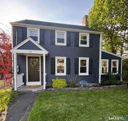 19 Draper Avenue, Meriden, CT 06450