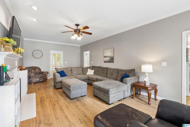 180 WOODBURY DRIVE, Sterrett, AL 35147