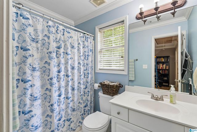 180 WOODBURY DRIVE, Sterrett, AL 35147