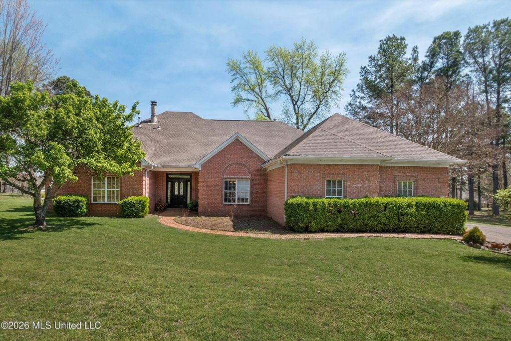 650 Fairway Drive, Hernando, MS 38632