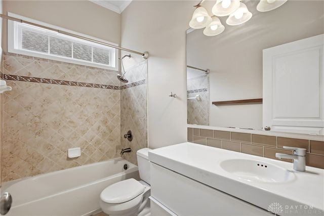 1469 Shaker Run Boulevard, Lebanon, OH 45036