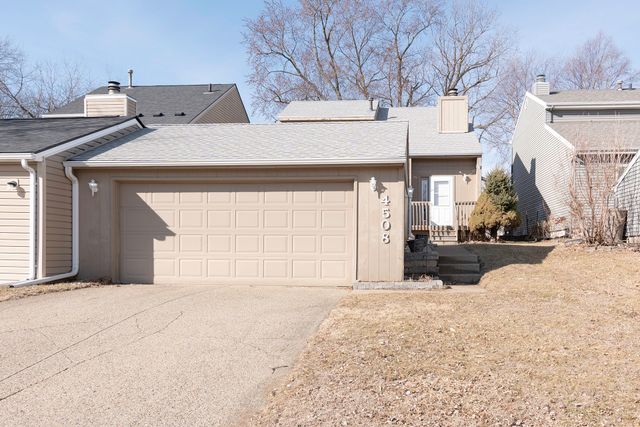 4508 80th Place, Urbandale, IA 50322