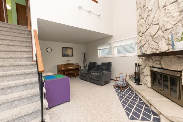 4508 80th Place, Urbandale, IA 50322