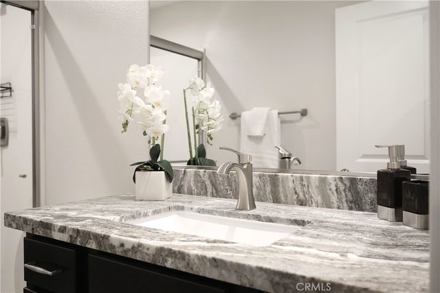 533 Daniel Freeman Circle, Inglewood, CA 90301