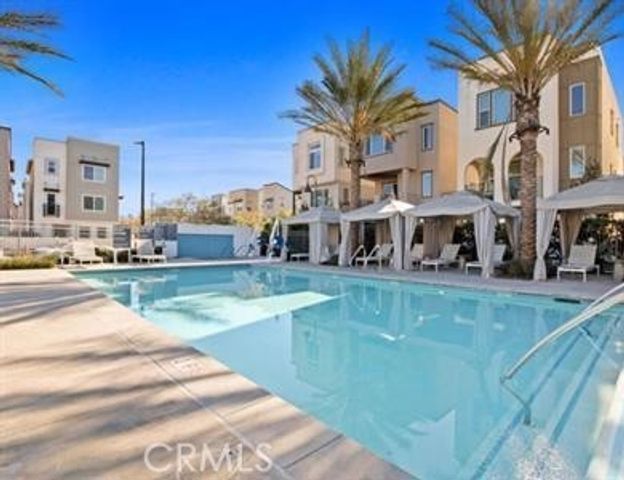 533 Daniel Freeman Circle, Inglewood, CA 90301