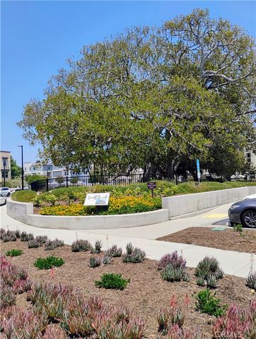 533 Daniel Freeman Circle, Inglewood, CA 90301