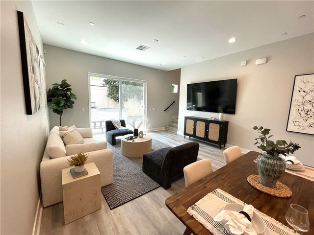 533 Daniel Freeman Circle, Inglewood, CA 90301