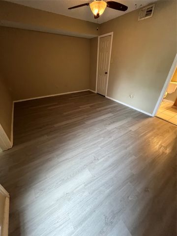 9811 Walnut Street 201, Dallas, TX 75243