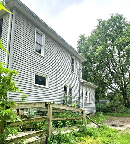 56 Lafayette Street, Waterloo, IA 50703