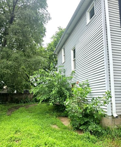 56 Lafayette Street, Waterloo, IA 50703