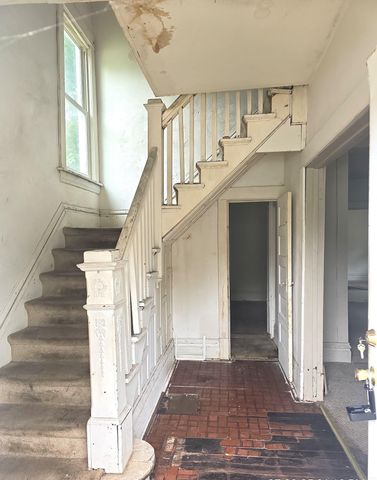 56 Lafayette Street, Waterloo, IA 50703