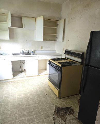 56 Lafayette Street, Waterloo, IA 50703