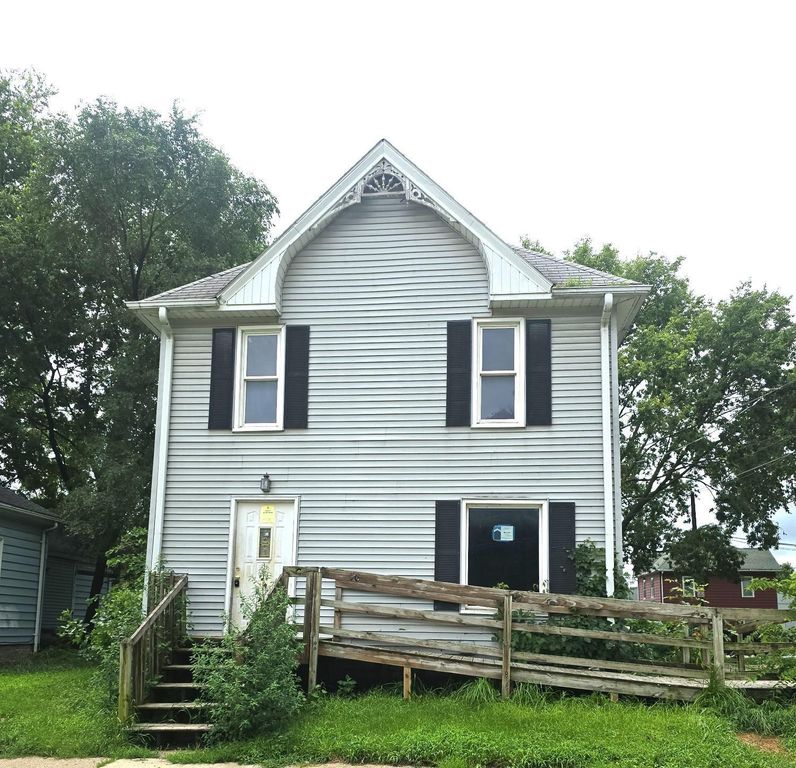 56 Lafayette Street, Waterloo, IA 50703