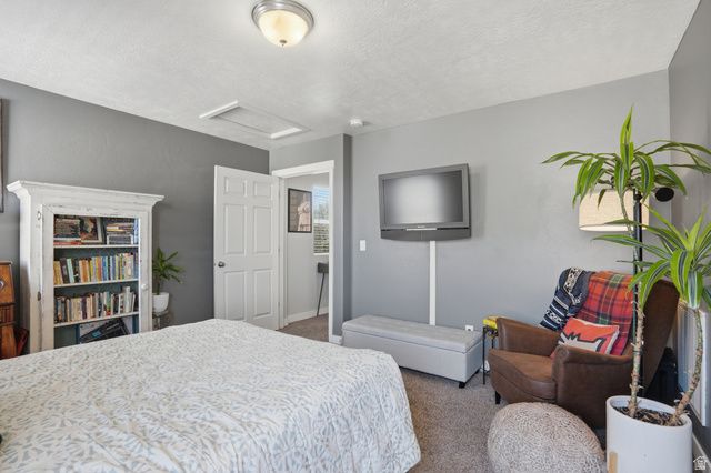 1049 W STONEHAVEN DR, North Salt Lake, UT 84054