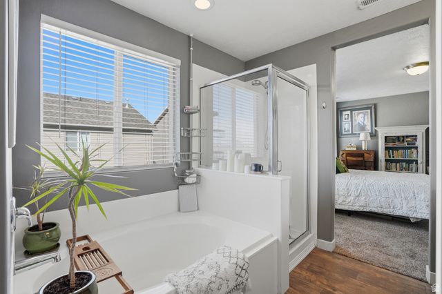 1049 W STONEHAVEN DR, North Salt Lake, UT 84054