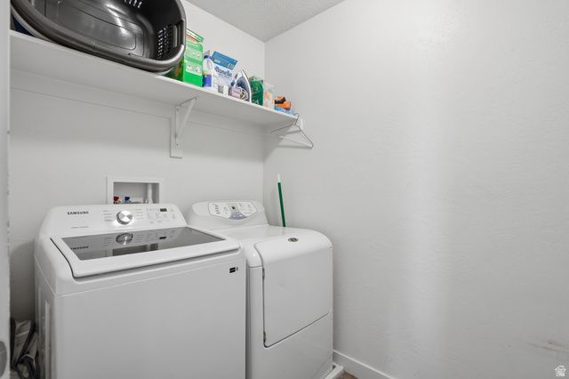 1049 W STONEHAVEN DR, North Salt Lake, UT 84054