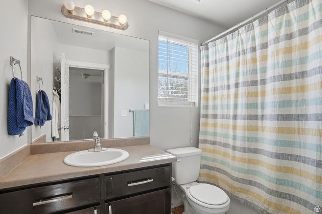 1049 W STONEHAVEN DR, North Salt Lake, UT 84054