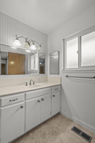 820 Middle Street, Redding, CA 96003