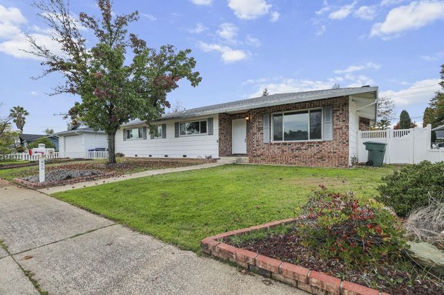 820 Middle Street, Redding, CA 96003