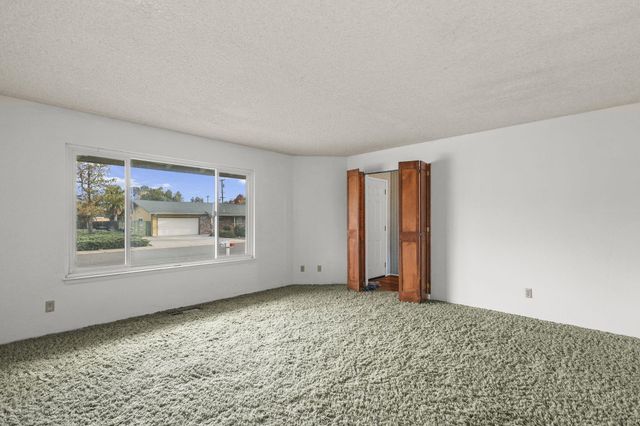 820 Middle Street, Redding, CA 96003