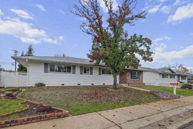 820 Middle Street, Redding, CA 96003