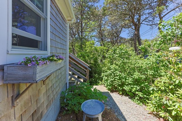 78 Shore Road, Truro, MA 02652