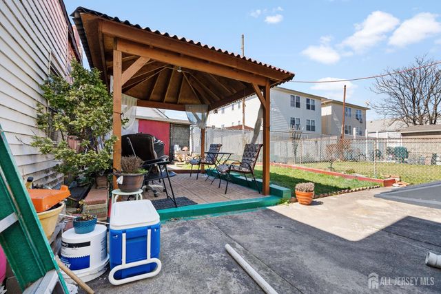 311 Gifford Street, Perth Amboy, NJ 08861