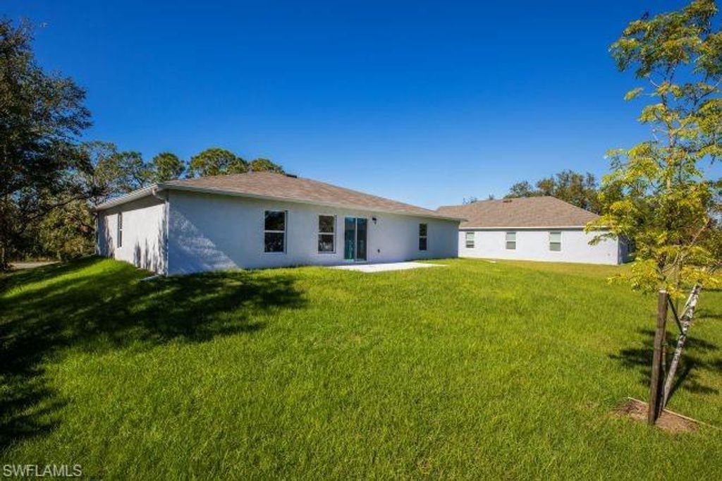 2710 NE 6th PL, CAPE CORAL, FL 33909 — photo 3