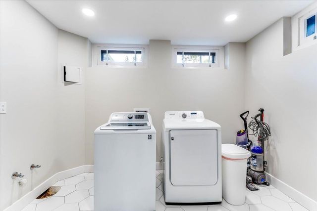 315 N Clifton Ave, Wichita, KS 67208