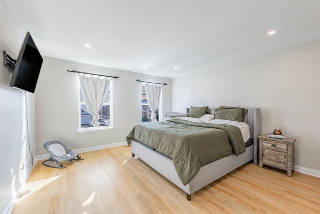 408 Fountain Avenue, Elgin, IL 60124