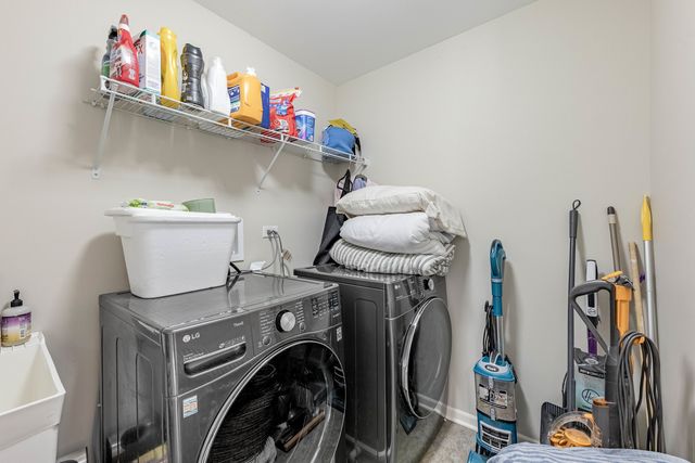 408 Fountain Avenue, Elgin, IL 60124