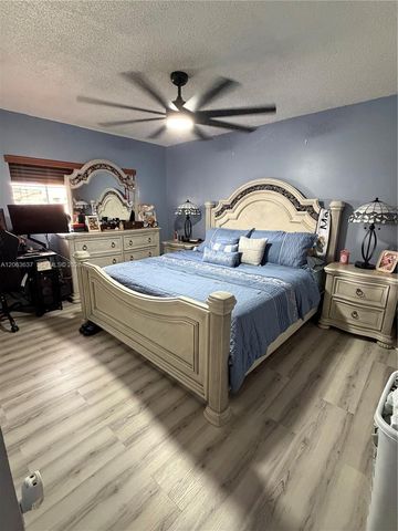 7878 W 29th Lane 202-20, Hialeah, FL 33018