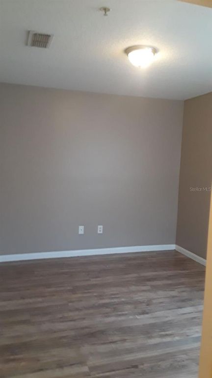 Image 17 of property listing at 6512 SWISSCO DRIVE 1417, Orlando, FL 32822