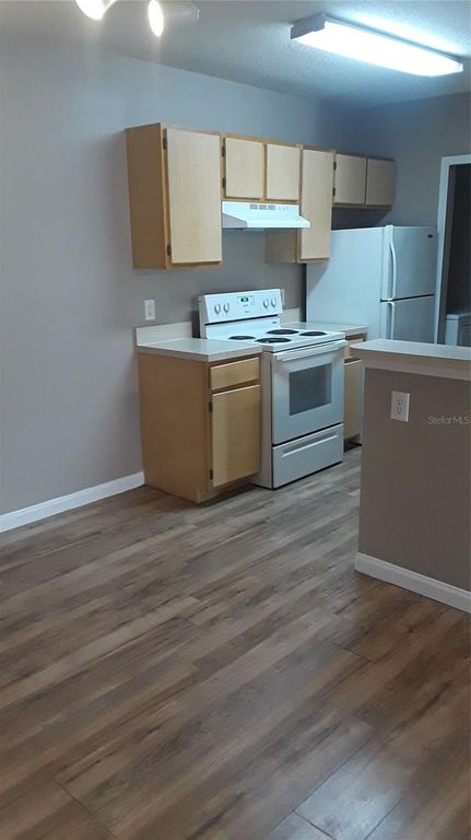 Image 9 of property listing at 6512 SWISSCO DRIVE 1417, Orlando, FL 32822