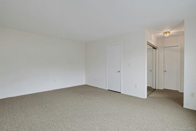 158 Branchwood Lane, Nanuet, NY 10954