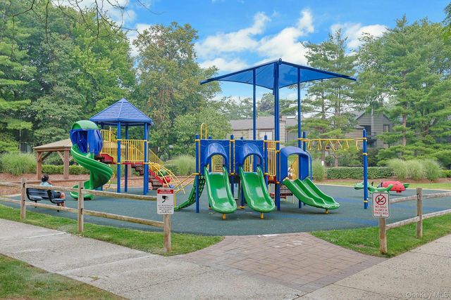 158 Branchwood Lane, Nanuet, NY 10954