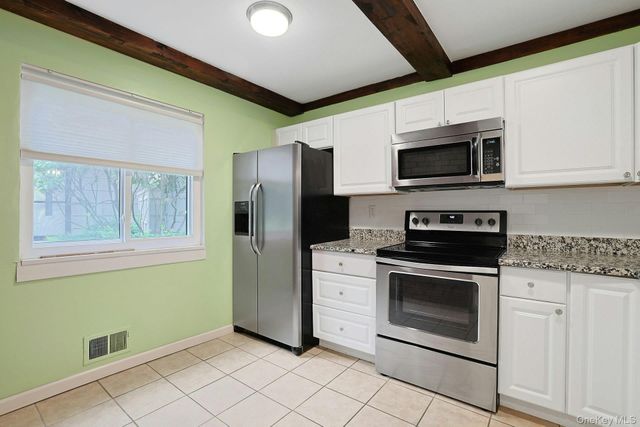 158 Branchwood Lane, Nanuet, NY 10954