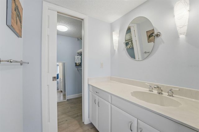 6415 MIDNIGHT PASS ROAD 310, Sarasota, FL 34242