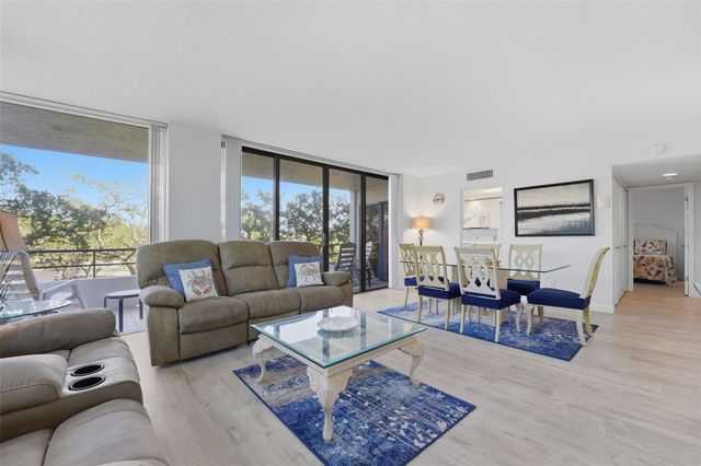 6415 MIDNIGHT PASS ROAD 310, Sarasota, FL 34242