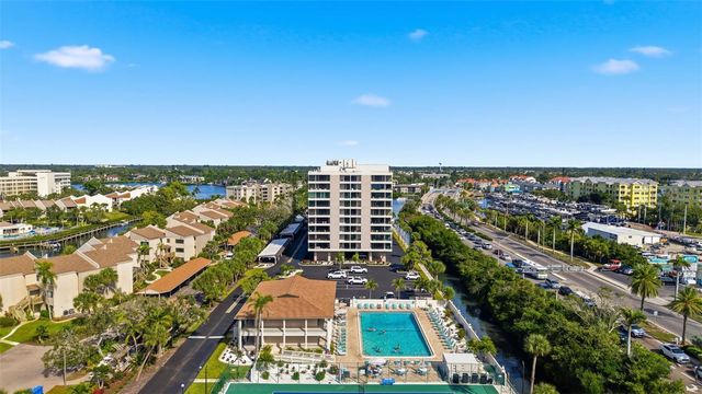 6415 MIDNIGHT PASS ROAD 310, Sarasota, FL 34242