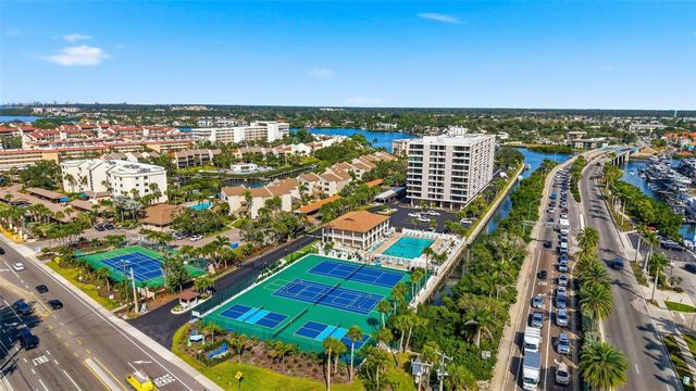 6415 MIDNIGHT PASS ROAD 310, Sarasota, FL 34242