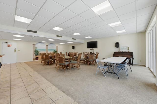 6415 MIDNIGHT PASS ROAD 310, Sarasota, FL 34242