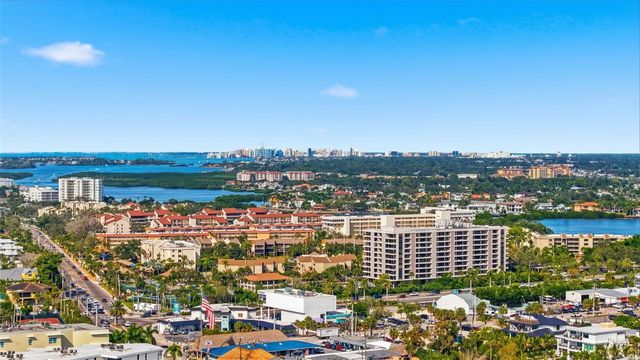 6415 MIDNIGHT PASS ROAD 310, Sarasota, FL 34242