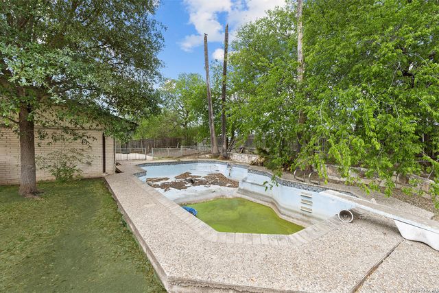 7019 Scottswood, San Antonio, TX 78239