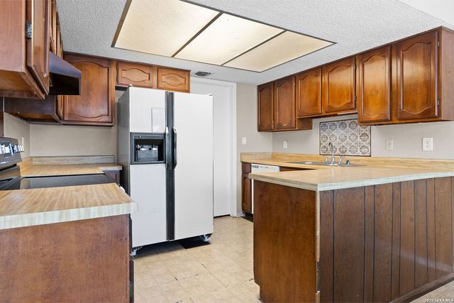 7019 Scottswood, San Antonio, TX 78239