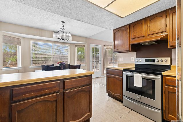 7019 Scottswood, San Antonio, TX 78239