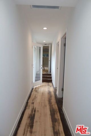 1617 Roscomare Road, Los Angeles, CA 90077