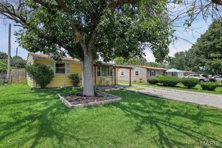 221 Saint John Drive, Cahokia, IL 62206