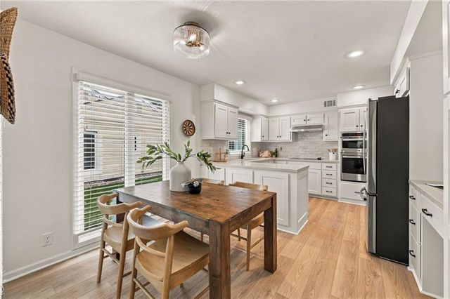2012 W 123rd Terrace, Leawood, KS 66209